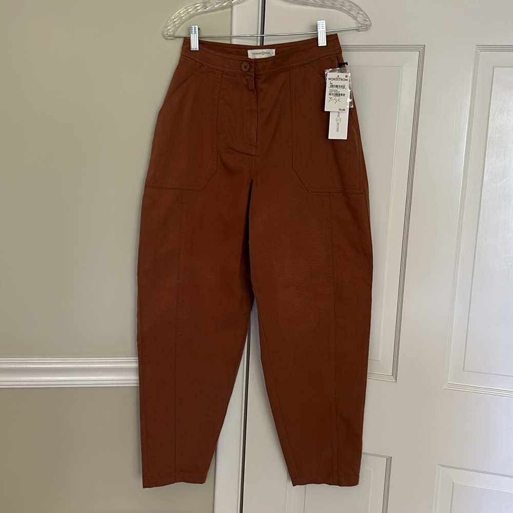 Treasure & Bond rust color pants sz 4 NWT